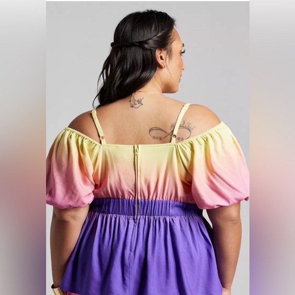 🍂NEW Her Universe Star Wars Padme Amidala Cold Shoulder Top PlusSize Exclusive - Picture 3 of 9